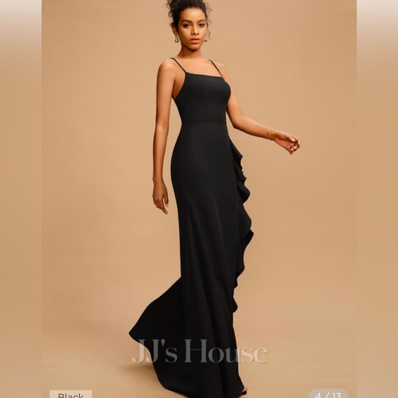 Black Floor Length Dress with Slit - Picture 3 of 3
